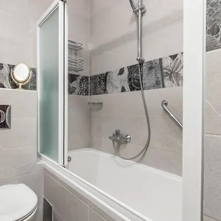 Vendégház Deluxe Manuela With Balcony Center 3*