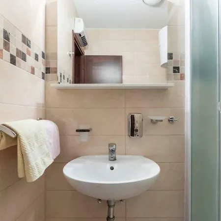 Guest house Deluxe Manuela With Balcony Center 3*