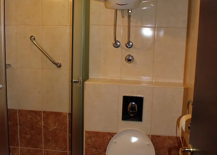 Pensión Deluxe Manuela With Balcony Center