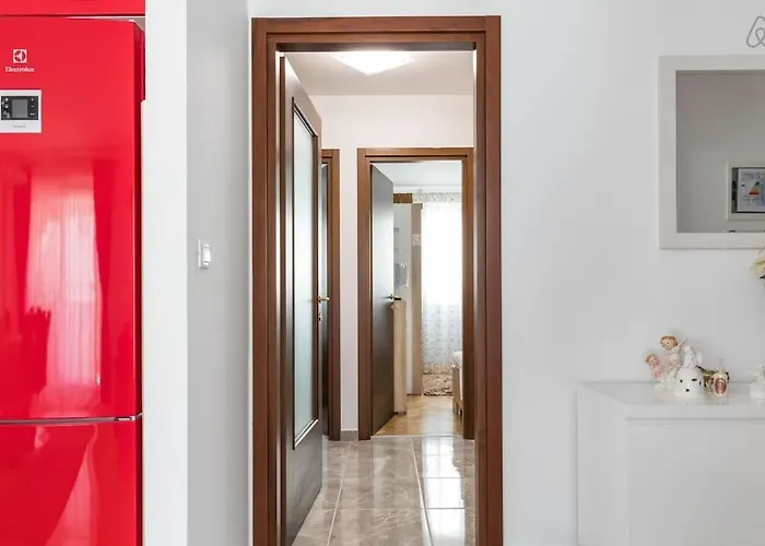 Pensión Deluxe Manuela With Balcony Center Split