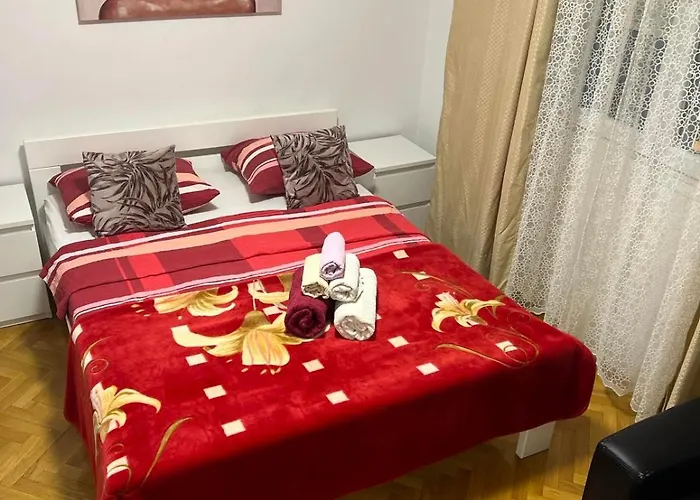 Deluxe Manuela With Balcony Center 3*