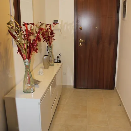 Πανσιόν Deluxe Manuela With Balcony Center 3*