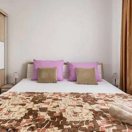 Deluxe Manuela With Balcony Center Πανσιόν Σπλιτ