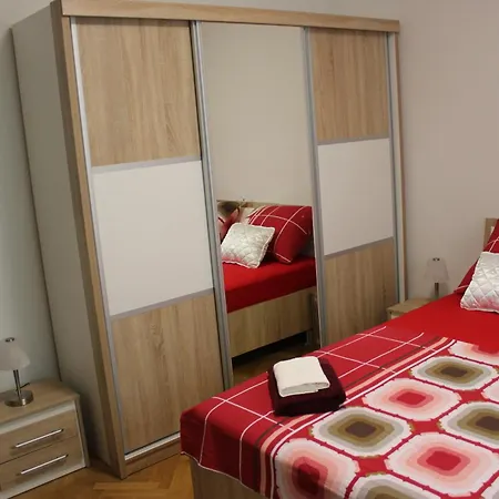 Deluxe Manuela With Balcony Center Гостьовий будинок Спліт
